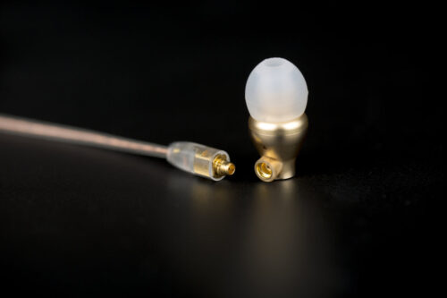 Buy HiFiMAN RE800 at HiFiNage in India with warranty.