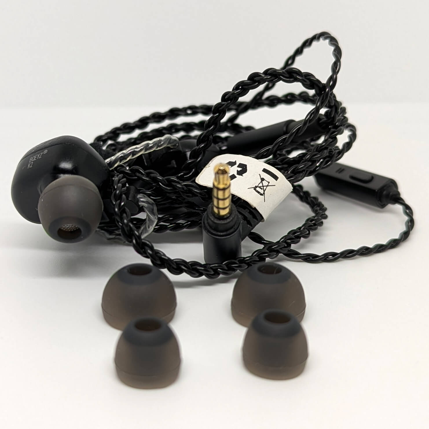 Buy BQEYZ K2 pre-owned earphones at hifinage in India.